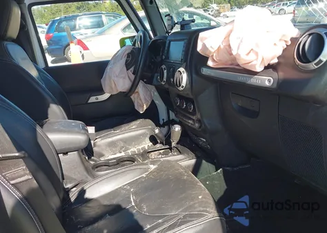 2018 Jeep Wrangler Jk Unlimited Sahara 4X4 from USA, damaged, VIN 1C4BJWEG2JL910991